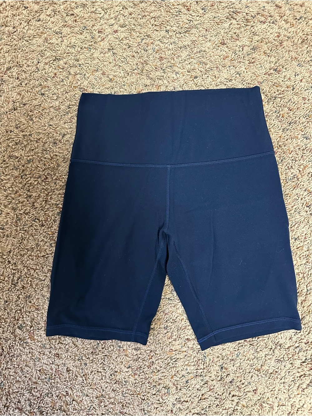 Lululemon Align Biker Shorts, size 6